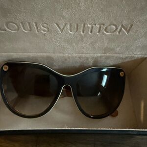 Louis Vuitton Black Sunglasses